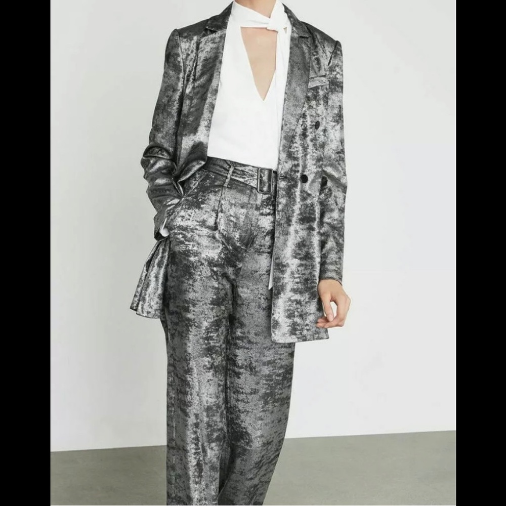 BCBG MAXAZRIA Double Breasted Long Blazer